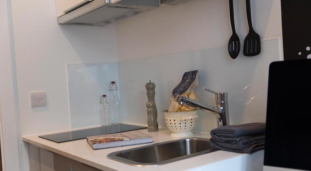 Modern City Living Studios At Riverside In The Heart Of グラスゴー エクステリア 写真